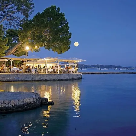 Hotel Illa D'or & Club Apts 4* Sup Port de Pollenca
