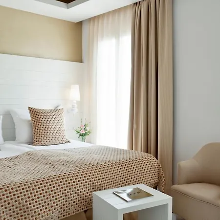 فندق Illa D'or & Club Apts 4* Sup