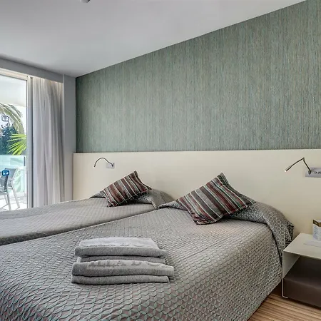 Hotel Illa D'or & Club Apts 4* Sup